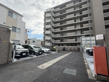 【埼玉県/川口市上青木西】 オーベル川口青木町公園 駐車場