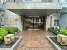 【埼玉県/さいたま市緑区東大門】ランドステージ東川口パークサイド アプローチ