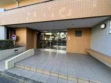 【埼玉県/蕨市北町】エステ・スクエア蕨 エントランス