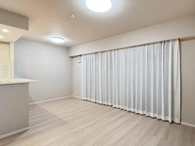 【埼玉県/さいたま市浦和区岸町】パークホームズ浦和岸町サウスレジデンス リビング