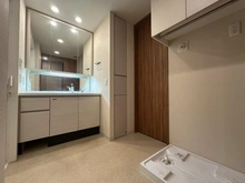 【埼玉県/さいたま市浦和区仲町】オーベル浦和レジデンス 洗面室