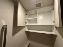 【埼玉県/さいたま市浦和区仲町】オーベル浦和レジデンス 収納：トイレ上部の収納