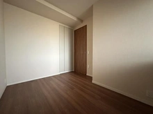 【埼玉県/さいたま市浦和区仲町】オーベル浦和レジデンス 洋室：約5.0帖