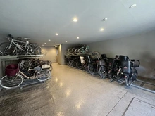 【埼玉県/さいたま市浦和区仲町】オーベル浦和レジデンス 駐輪場