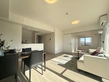 【埼玉県/さいたま市浦和区常盤】セレナハイム常盤公園 LDK：約16.5帖※家具調度品等は販売価格に含まれません。
