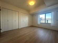 【埼玉県/さいたま市浦和区常盤】セレナハイム常盤公園 洋室：約8.2帖