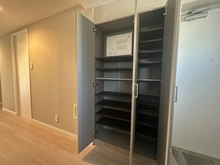 【埼玉県/さいたま市浦和区常盤】セレナハイム常盤公園 収納：玄関部分