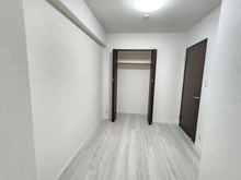 【埼玉県/さいたま市中央区大字下落合】日神パレステージ与野中央 サービスルーム（納戸）：約4.5帖