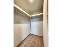 【埼玉県/さいたま市浦和区本太】グランシティユーロレジデンス浦和 収納：約7帖の洋室にウォークインクローゼットがございます