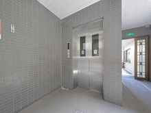 【埼玉県/越谷市南越谷】エクレール南越谷 共用部：エレベーター