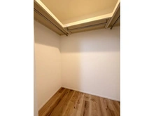 【埼玉県/川口市大字小谷場】イニシア南浦和 収納：ウォークインクローゼット