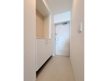 【埼玉県/川口市大字小谷場】イニシア南浦和 玄関