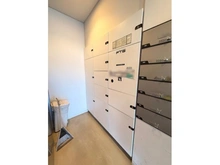 【埼玉県/川口市大字小谷場】イニシア南浦和 宅配BOX