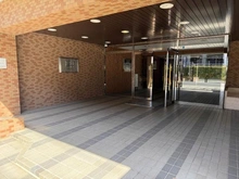 【埼玉県/上尾市上町】ライオンズマンション上尾 アプローチ