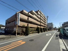 【埼玉県/上尾市上町】ライオンズマンション上尾 前面道路