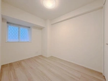 【埼玉県/さいたま市浦和区岸町】サニーグランド浦和岸町 洋室