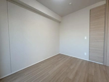 【埼玉県/さいたま市浦和区常盤】ローレルコート浦和常盤 洋室：約5.0帖