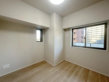 【埼玉県/さいたま市浦和区常盤】ローレルコート浦和常盤 洋室：約5.5帖