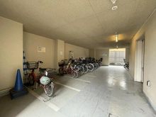 【埼玉県/さいたま市浦和区常盤】ローレルコート浦和常盤 駐輪場