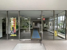 【埼玉県/越谷市赤山町】越谷ファミリータウン D棟 アプローチ