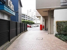 【埼玉県/川口市栄町】コスモ川口栄町 敷地内