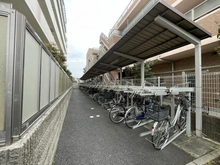 【埼玉県/戸田市大字新曽】ヒューマンスクエア戸田ヴィラシア 駐輪場