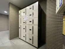 【埼玉県/さいたま市南区文蔵】メイツ南浦和ガーデン 宅配BOX