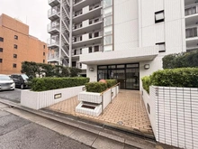 【埼玉県/さいたま市浦和区常盤】ルミナス常盤 アプローチ