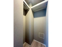 【埼玉県/さいたま市浦和区岸町】ルピアシェリール浦和岸町チアノ 収納