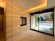 【埼玉県/さいたま市浦和区岸町】ルピアシェリール浦和岸町チアノ エントランス