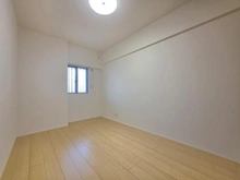【埼玉県/川口市戸塚東】アリュージュ東川口 洋室：約5.6帖