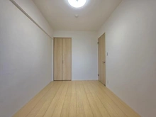 【埼玉県/川口市戸塚東】アリュージュ東川口 洋室：約5.6帖