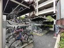 【埼玉県/さいたま市浦和区本太】センティール浦和 駐輪場