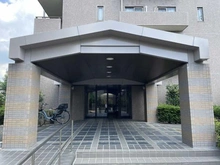 【埼玉県/さいたま市北区本郷町】ガーデンコート大宮本郷 エントランス