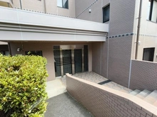 【埼玉県/さいたま市緑区大字三室】東急ドエルアルス北浦和 アプローチ