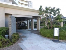 【埼玉県/川口市飯塚】ローレルコート川口 アプローチ