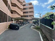 【埼玉県/さいたま市南区文蔵】ウィズグランデ南浦和 駐輪場