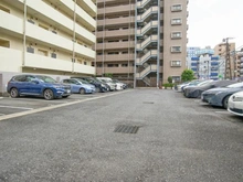 【埼玉県/川口市並木】レクセルプラザ西川口 駐車場