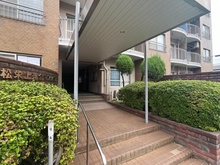 【埼玉県/さいたま市中央区上落合】松栄上落合マンション アプローチ