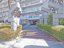 【埼玉県/戸田市大字上戸田】サンマンション戸田 アプローチ