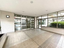 【埼玉県/さいたま市中央区上落合】アルーサ北与野ノースピア上落合 二号棟 エントランス