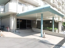 【東京都/板橋区坂下】蓮根ファミールハイツ2号棟 エントランス