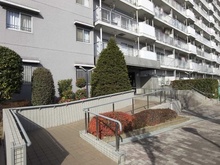 【埼玉県/川口市大字芝】南浦和パークハイツ アプローチ
