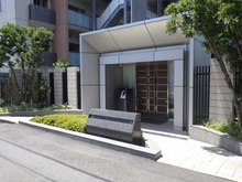 【埼玉県/さいたま市浦和区仲町】パークホームズ浦和仲町 サブエントランス