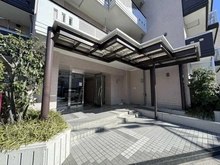 【埼玉県/蕨市南町】ベルググランデ蕨 エントランス