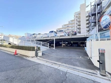 【埼玉県/蕨市南町】ベルググランデ蕨 駐車場