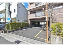 【埼玉県/川口市朝日】コスモ川口パークビュー 駐輪場