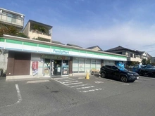 【埼玉県/さいたま市浦和区常盤】浦和常盤ザ・レジデンス　ウエストレジデンス ファミリーマートさいたま大戸4丁目店（現地より約310m）：