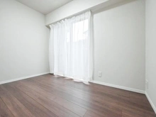 【埼玉県/越谷市七左町】レクセルガーデン蒲生 洋室