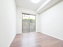 【埼玉県/越谷市七左町】レクセルガーデン蒲生 洋室